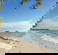 Clifton Beach - Accommodation Asia