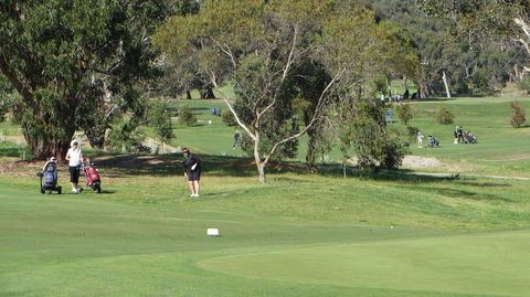 Devilbend Golf Club - Accommodation Asia 2