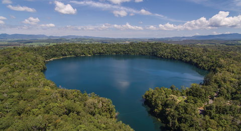 Lake Eacham, Crater Lakes National Park - Accommodation China 2