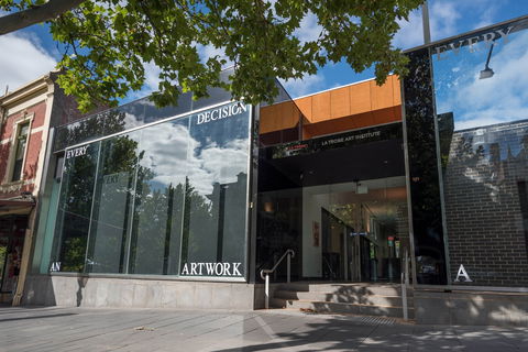 La Trobe Art Institute - Accommodation Guide 0