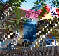 Meeniyan Square - Accommodation Guide