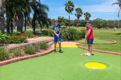 Port Macquarie Driving Range And Mini Golf - Accommodation Asia 2