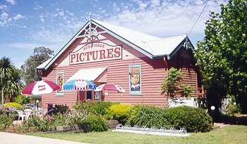 Huskisson Pictures - Accommodation Guide 0