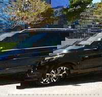 Sydney Airport Transfer in a Luxury People Mover 1-6pax TO Sydney City - Accommodation Guide