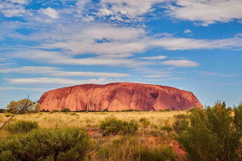 Explore Uluru: 7 Hours Guide Tour At Sunrise With Light Breakfast - Accommodation Asia 1