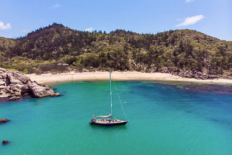 Helicopter And Magnetic Island Sailing - Accommodation China 6