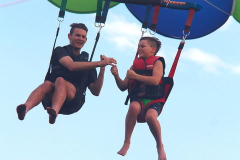 Parasail / Flyboard Package For 2 - Accommodation China 5