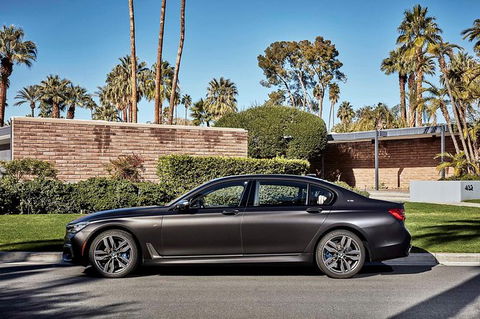 Town Car Hire Melbourne Airport To CBD - Accommodation Asia 1