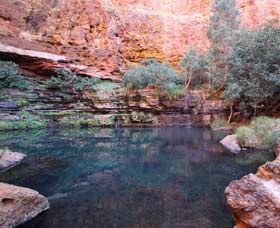 Gorge Rim Walk, Dales Gorge - Accommodation Guide 0