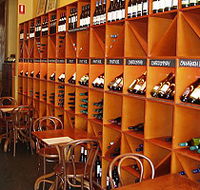Lina's Bistro A Vin - Accommodation Asia