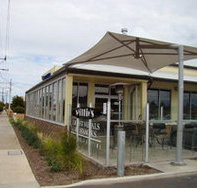 Wee Willie's Tavern - Accommodation Guide