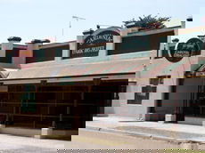 Cardinia Park Hotel - Accommodation Asia 0