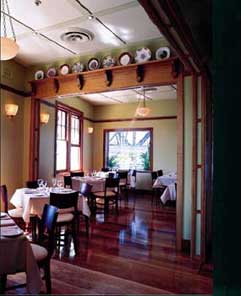 Harbour View Hotel - Accommodation Asia 2