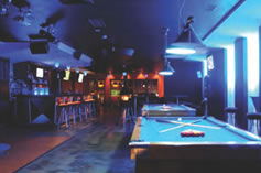 Cambridge Balcony Bar - Accommodation Asia 2