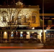 Crown and Sceptre Hotel - Accommodation Asia