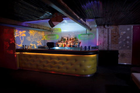 Elsewhere Bar - Accommodation Guide 2