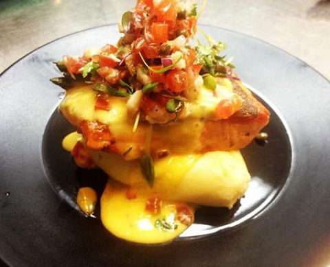 Red Rock Waterfront Bar & Grill - Accommodation Guide 4