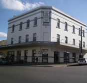 Royal Hotel - Accommodation Asia