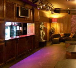 Moser Room - Accommodation Asia 1