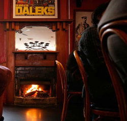 The British Crown Hotel - Accommodation Guide 1