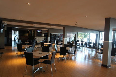 The Beachcomber Hotel - Accommodation Asia 3