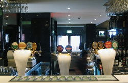 The Nags Head Hotel - Accommodation Guide 1