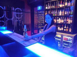 Cue Bar - Accommodation Asia 1