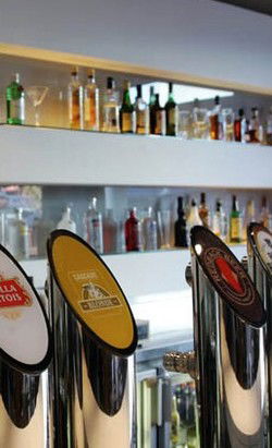 Broken Hill Hotel - Accommodation Asia 2