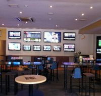 Tacking Point Tavern - Accommodation Guide