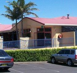 Tacking Point Tavern - Accommodation Guide 3