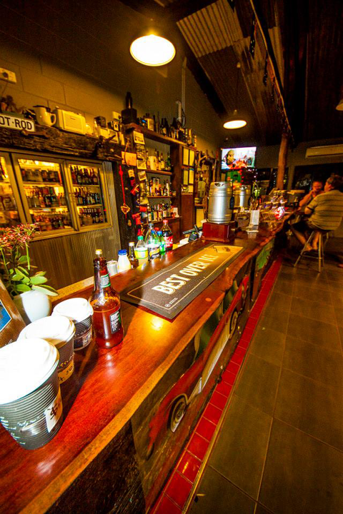 Emerald Springs Roadhouse - Accommodation Guide 4
