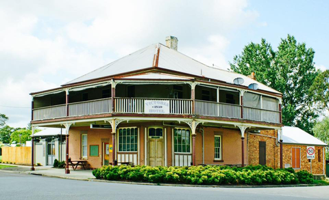Victoria Hotel - Accommodation Asia 0
