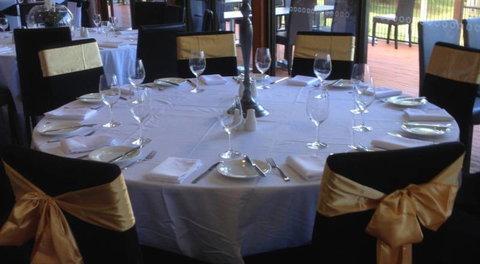 Pasfields Restaurant - Accommodation Asia 1