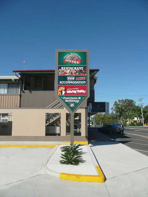 Young Australian Hotel - Accommodation China 1