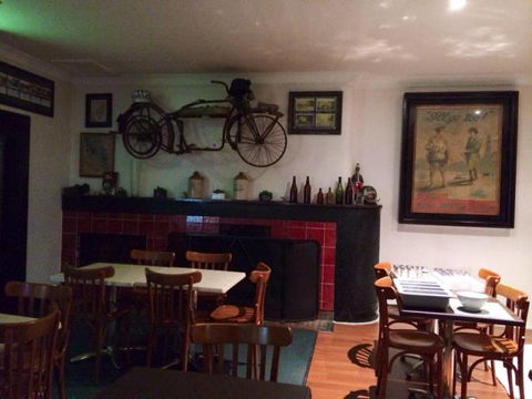 Queens Arms Hotel - Accommodation China 3