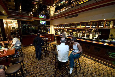 The Coach & Horses Hotel - Accommodation China 3