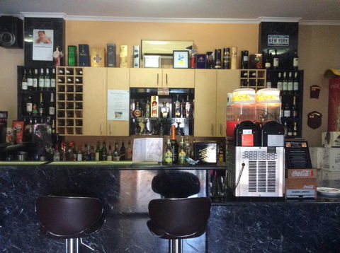 D'Amato's Family Restaurant - Accommodation Guide 4
