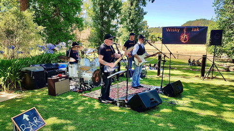 Angas Plains Wines Live In The Vines, With The Band -Wisky Jak - Accommodation Guide 0