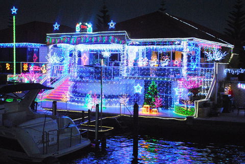 Christmas Lights Cruise - Accommodation Asia 2