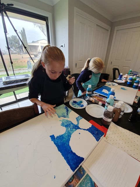 School Holidays - Kids Art Class - Painting - Accommodation China 1