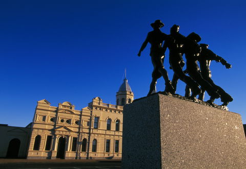 ANZAC Day - Accommodation Guide 0