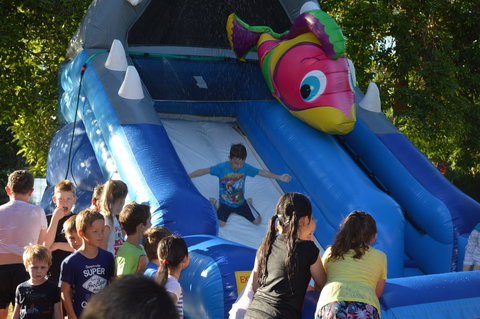 Community Christmas Party And Carols By Candlelight - Accommodation Asia 1