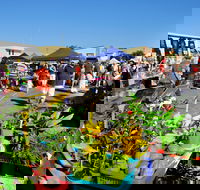 Maclean Macmarket Day - Accommodation Guide