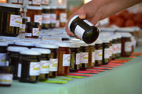 QCWA Sunday Markets - Accommodation Guide 0