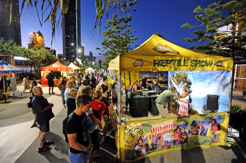 Surfers Paradise Beachfront Markets - Accommodation Guide 0
