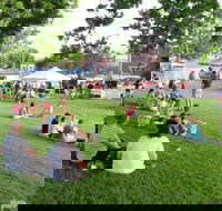 Young and Region Farmers Markets - Accommodation Guide