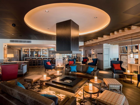 Live Music In 1867 Lounge - Accommodation Asia 0