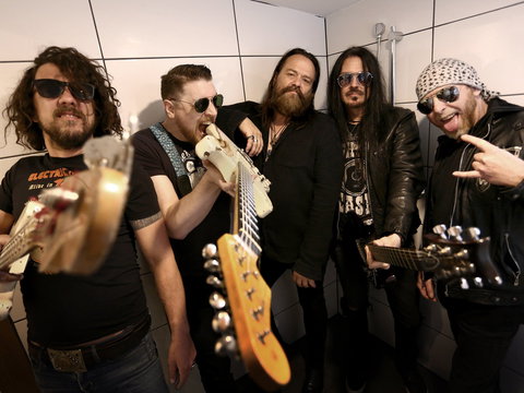 Under The Southern Stars - Gosford - Accommodation Guide 2