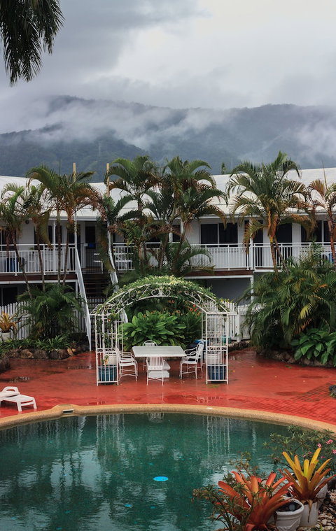Cairns New Chalon - Accommodation Guide 5