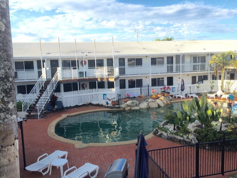 Cairns New Chalon - Accommodation Guide 4